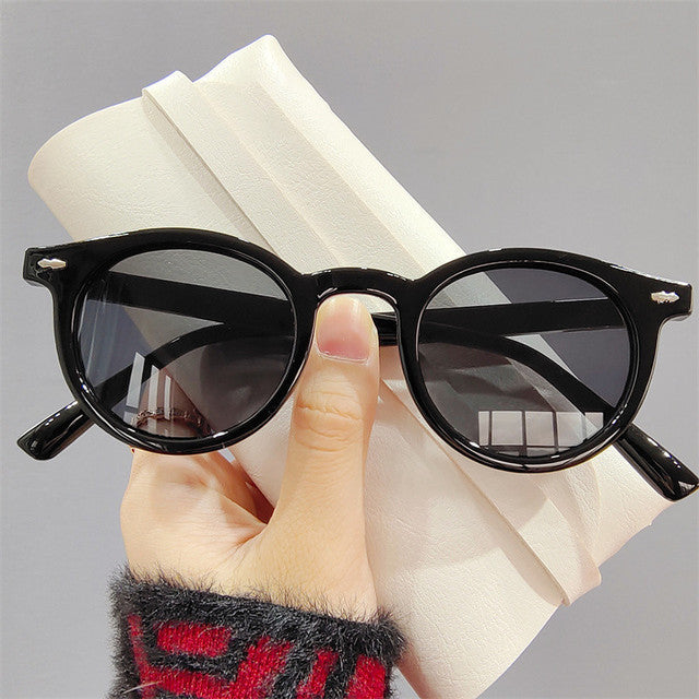 Classic Round Sunglasses for Men and Women (Black/Yellow)
