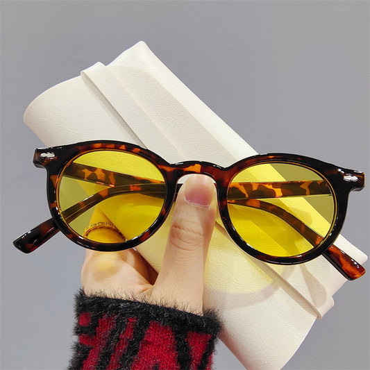 Classic Round Sunglasses for Men and Women (Black/Yellow)